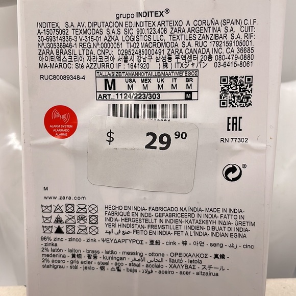 Earrings of the Season. Statement Gold Textured Large Very Lightweight Gorg!!! - Picture 6 of 8